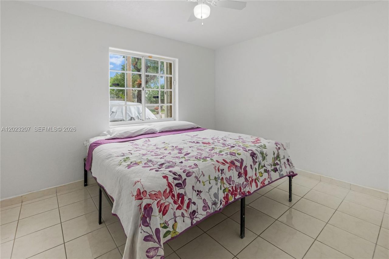 3254 W 78th St, Hialeah, FL 33018 Photo