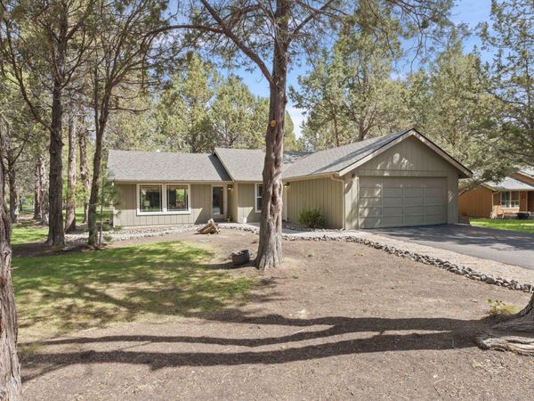 20724 Prince John Court, Bend, OR 97702