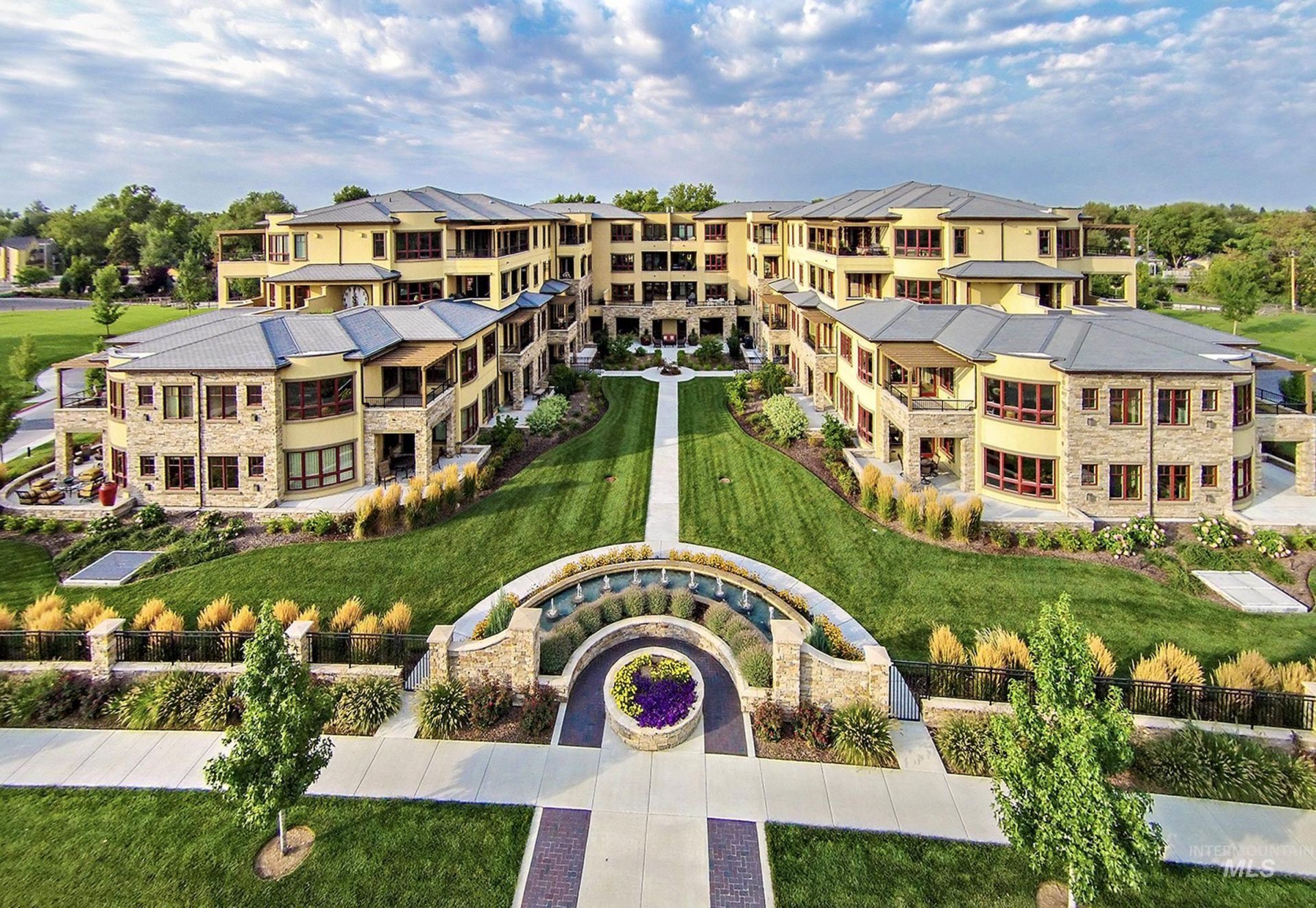 3075 W Crescent Rim Dr Apt 206, Unit APT 206, Boise, ID 83706 Main Photo