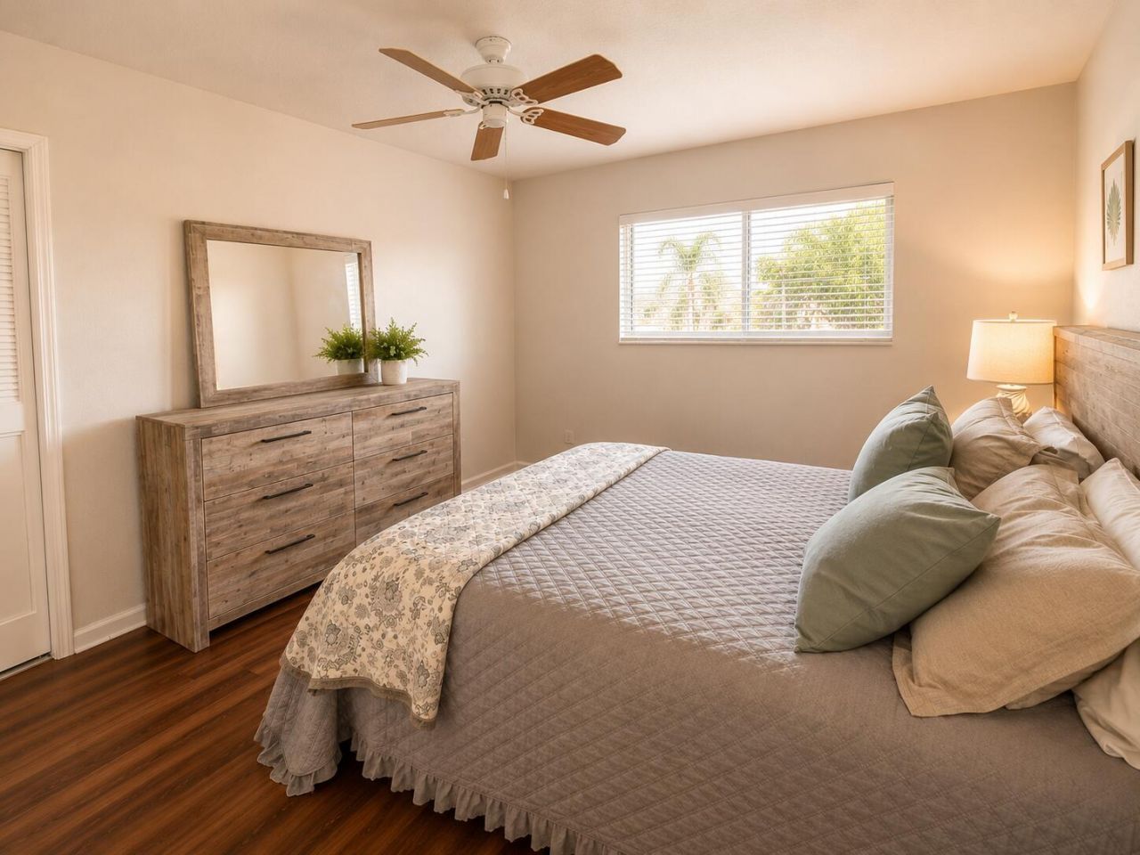 30 Colonial Club Drive, Unit 203, Boynton Beach, FL 33435 Photo