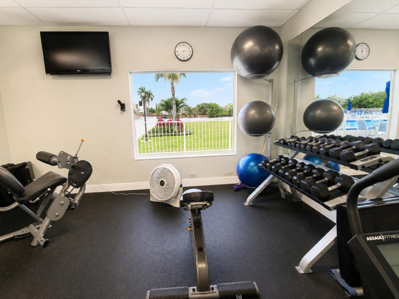 30 Colonial Club Drive, Unit 203, Boynton Beach, FL 33435 Photo