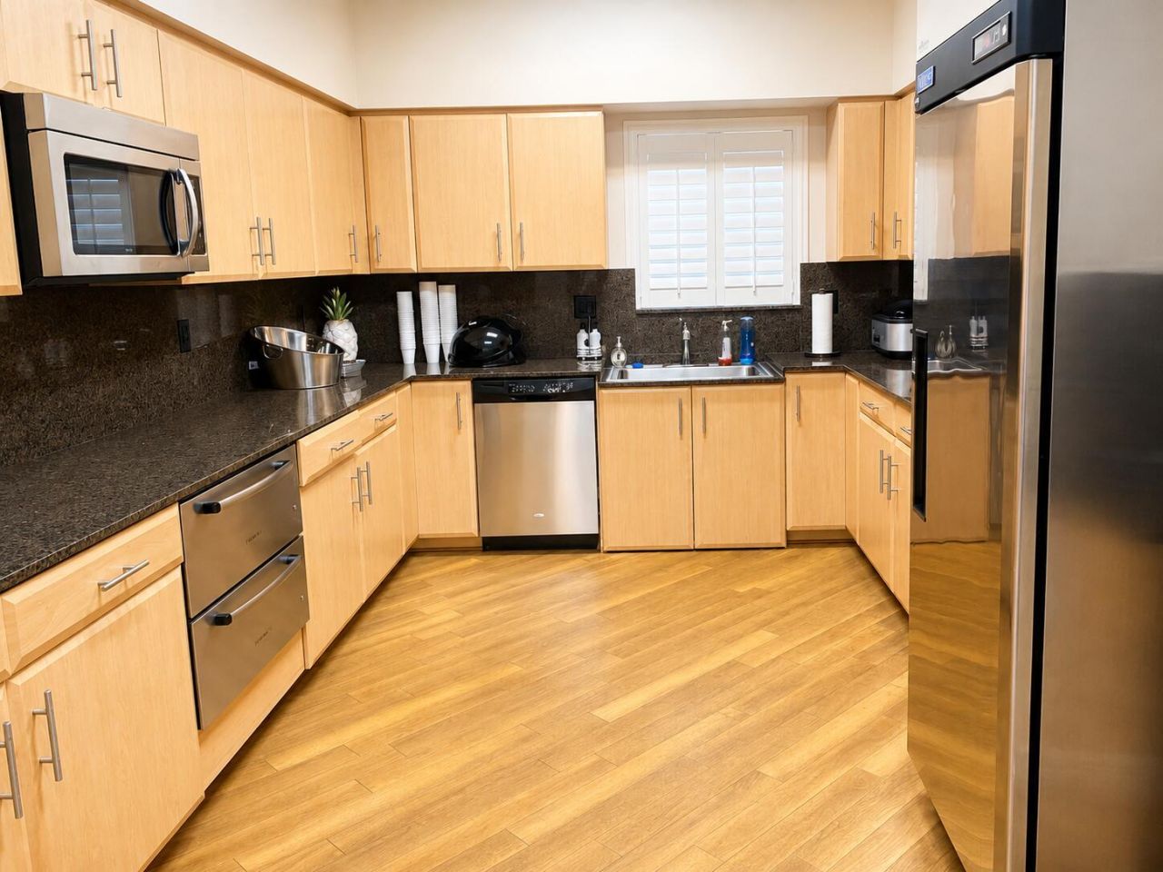 30 Colonial Club Drive, Unit 203, Boynton Beach, FL 33435 Photo