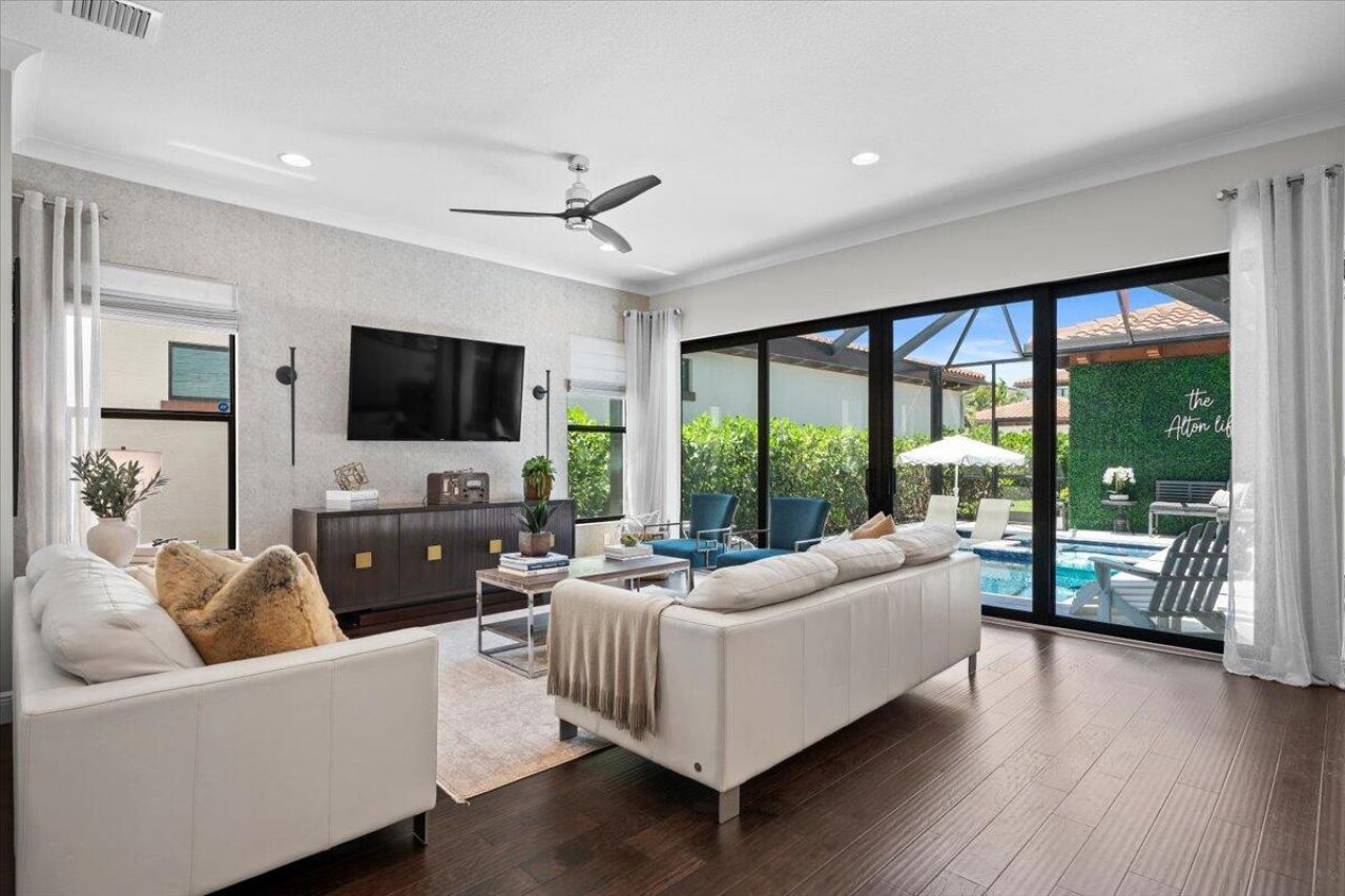 8039 Hobbes Way, Palm Beach Gardens, FL 33418 Photo