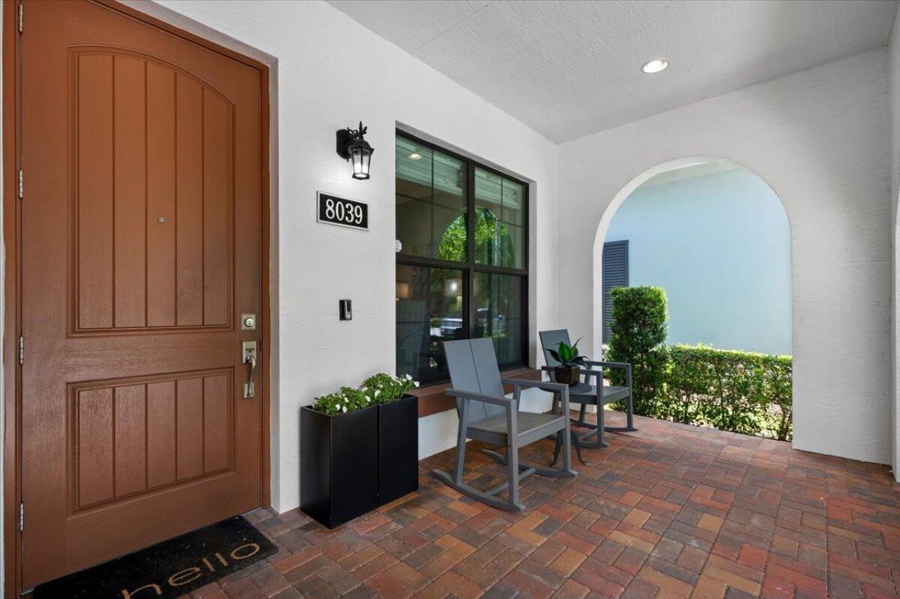 8039 Hobbes Way, Palm Beach Gardens, FL 33418 Photo