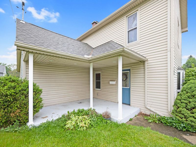 709 E Sandusky Avenue, Bellefontaine, OH 43311 Photo 4