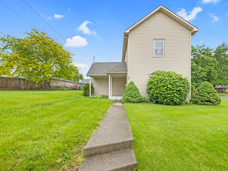 709 E Sandusky Avenue, Bellefontaine, OH 43311 Photo 5