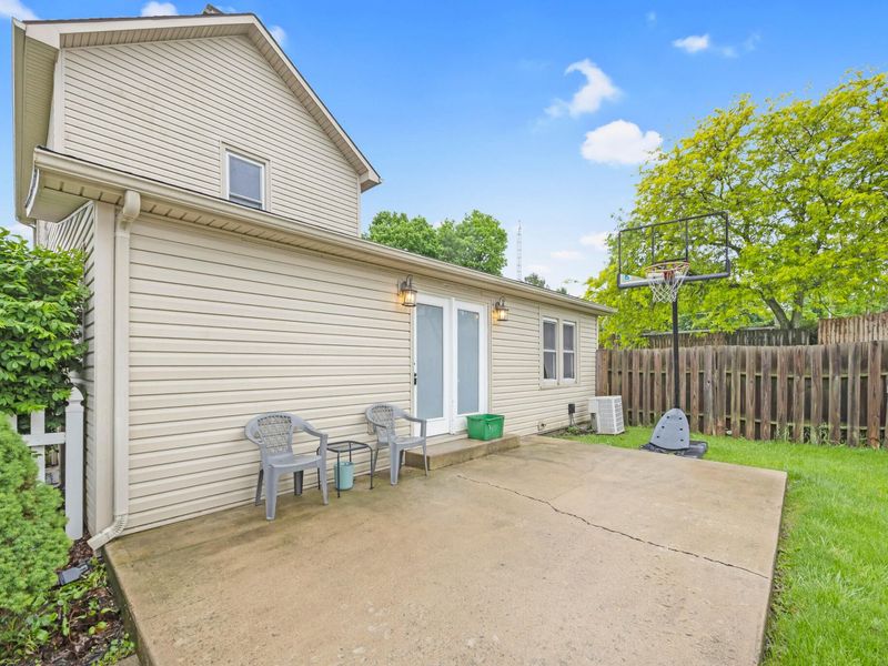 709 E Sandusky Avenue, Bellefontaine, OH 43311 Photo 8
