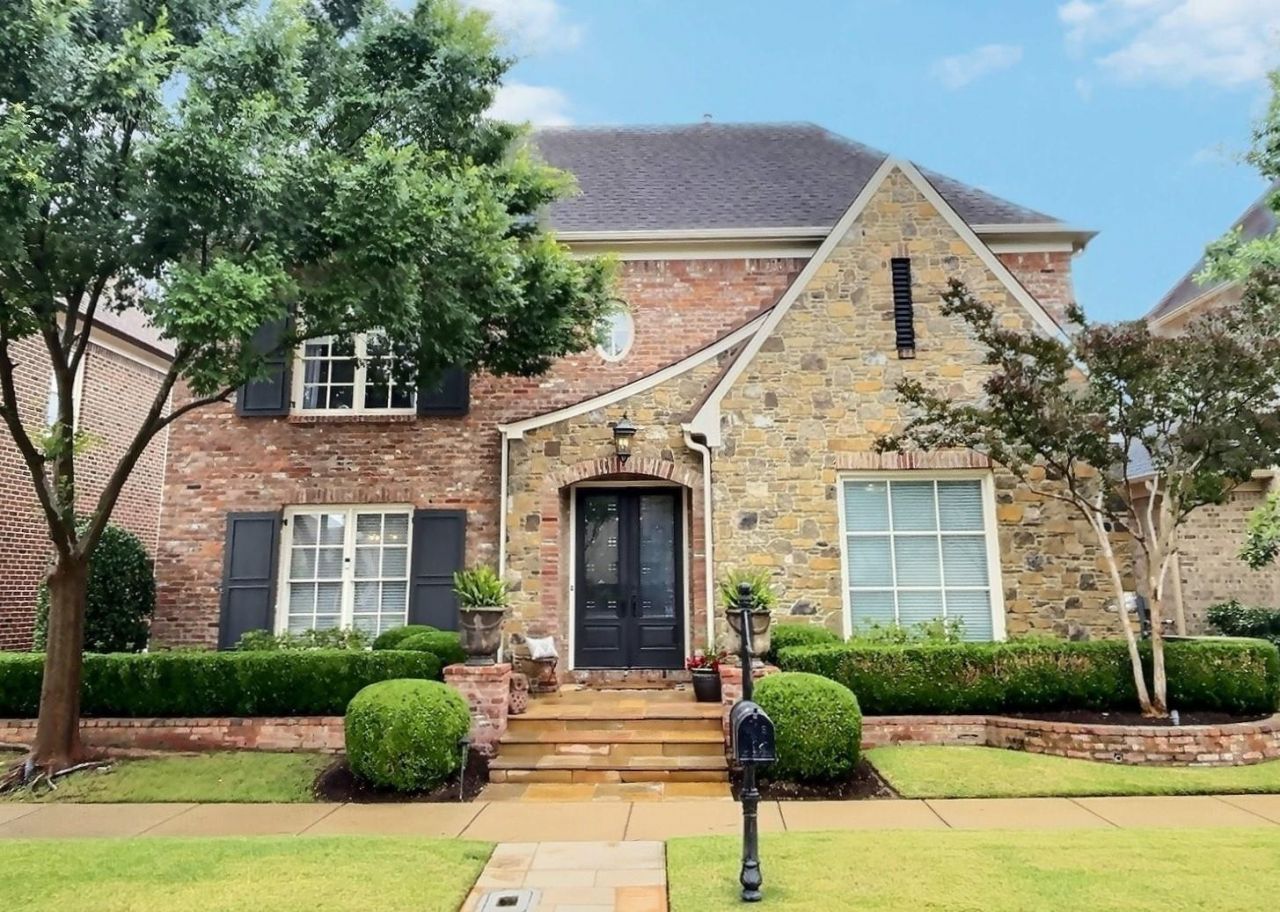 1878 Enclave Hollow Ln E, Germantown, TN 38139 Main Photo
