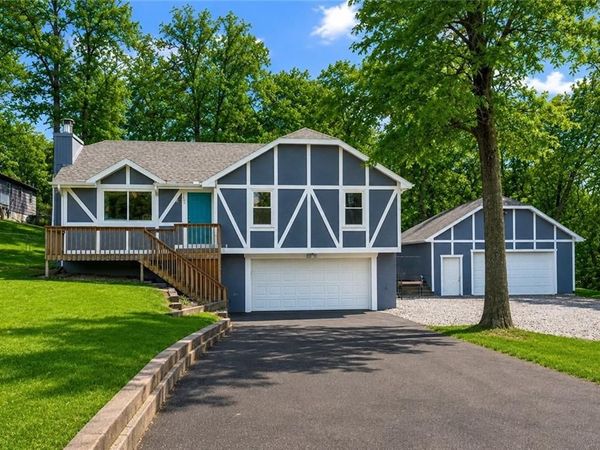 4211 Leavenworth Road, Kansas City, KS 66104