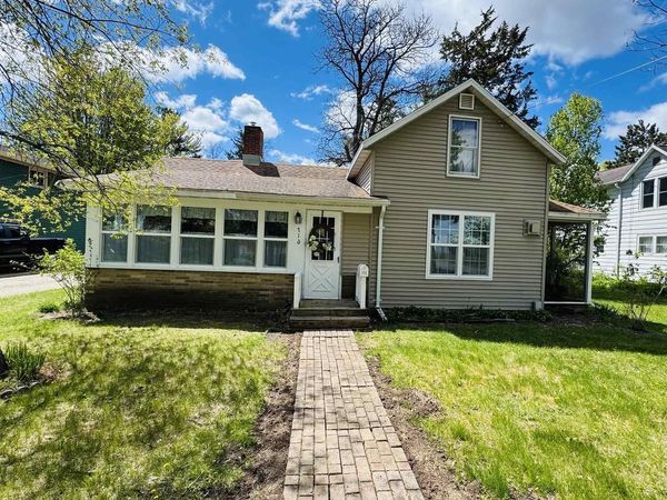 716 ROYALTON STREET, Waupaca, WI 54981