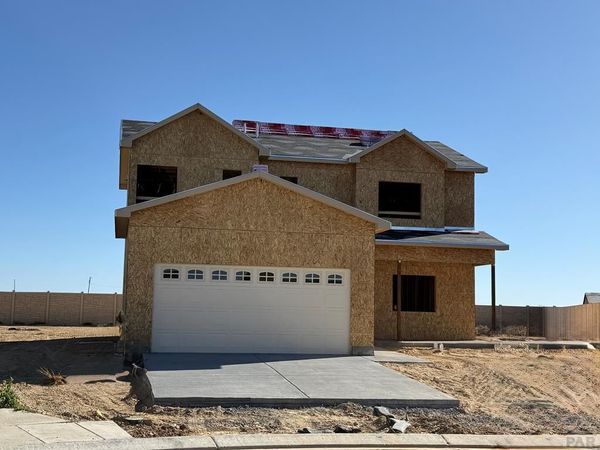 2410 Yankee Ct, Pueblo, CO 81008