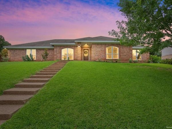 10025 Forest View Drive, Woodway, TX 76712