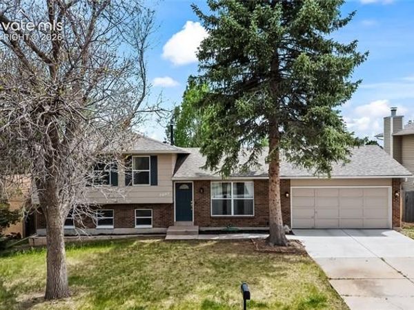 5647 Trout Creek Pass Drive, Colorado Springs, CO 80917