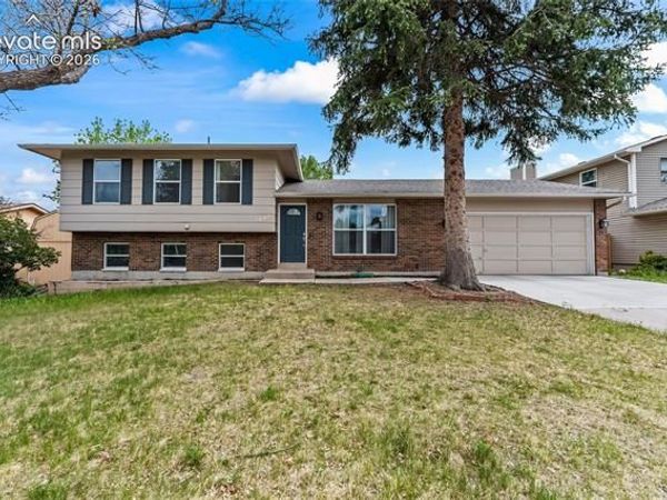5647 Trout Creek Pass Drive, Colorado Springs, CO 80917