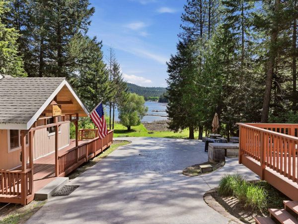 4090 Tamarack Bay Rd, Loon Lake, WA 99148