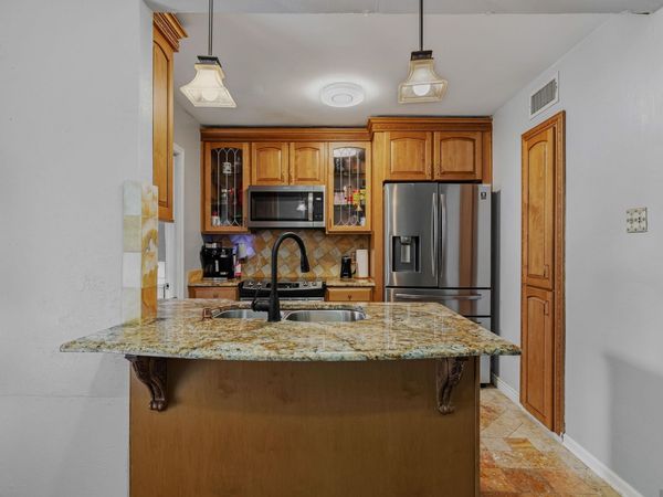2245 King Arthur Blvd, Unit #8B, Baton Rouge, LA 70816