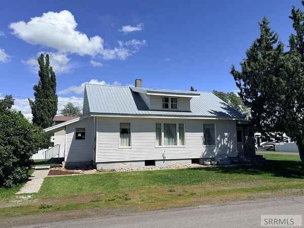 317 N 3rd Street, ASHTON, ID 83420