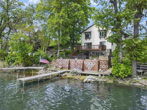 1300 E Mound Drive, Edgerton, WI 53534