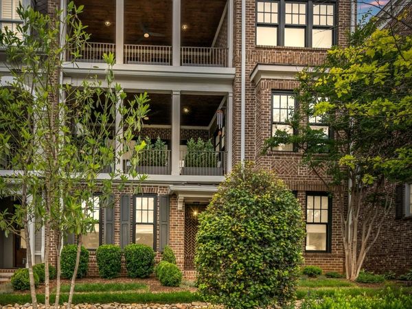 3608A West End Ave , Nashville, TN 37205
