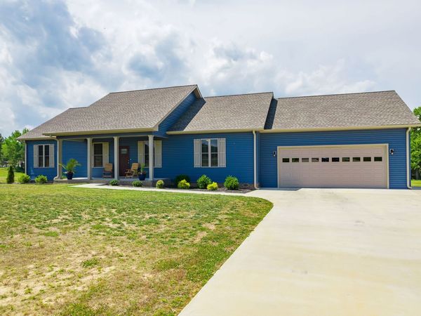 745 Alman Cemetery Rd , Paris, TN 38242