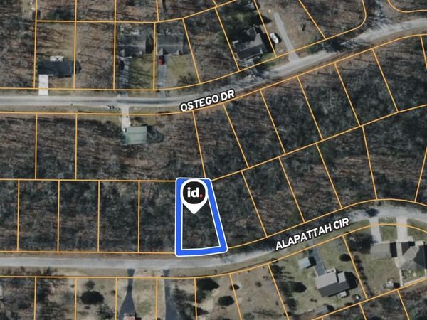 2055 Alapattah Circle , Unit 106, Crossville, TN 38572