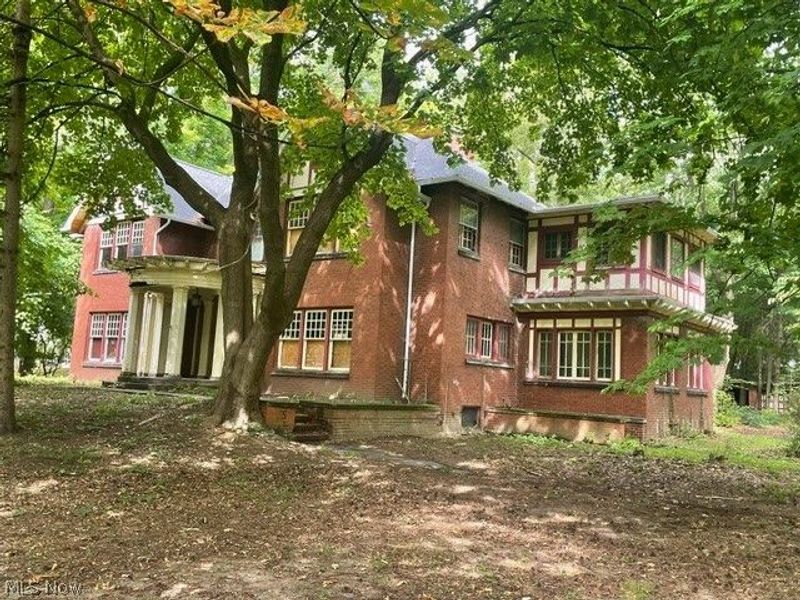 74 Maplewood Avenue, Akron, OH 44313 Photo 9