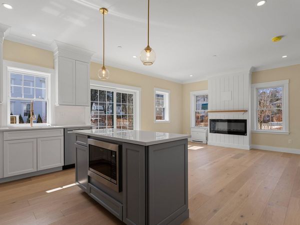 136 Locust Street, Unit 102, Dover, NH 03820