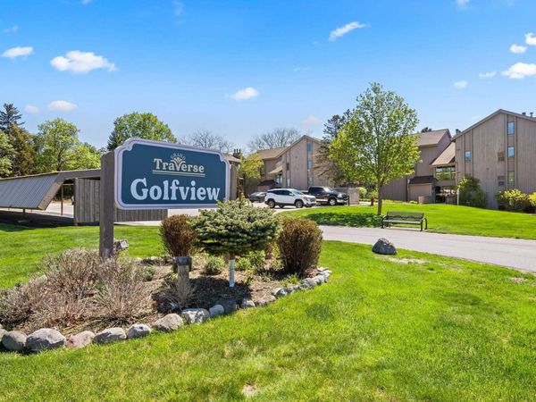 5542 Golfview Court, Unit 27, Williamsburg, MI 49690