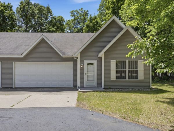 331 Maple Ridge Court, Detroit Lakes, MN 56501