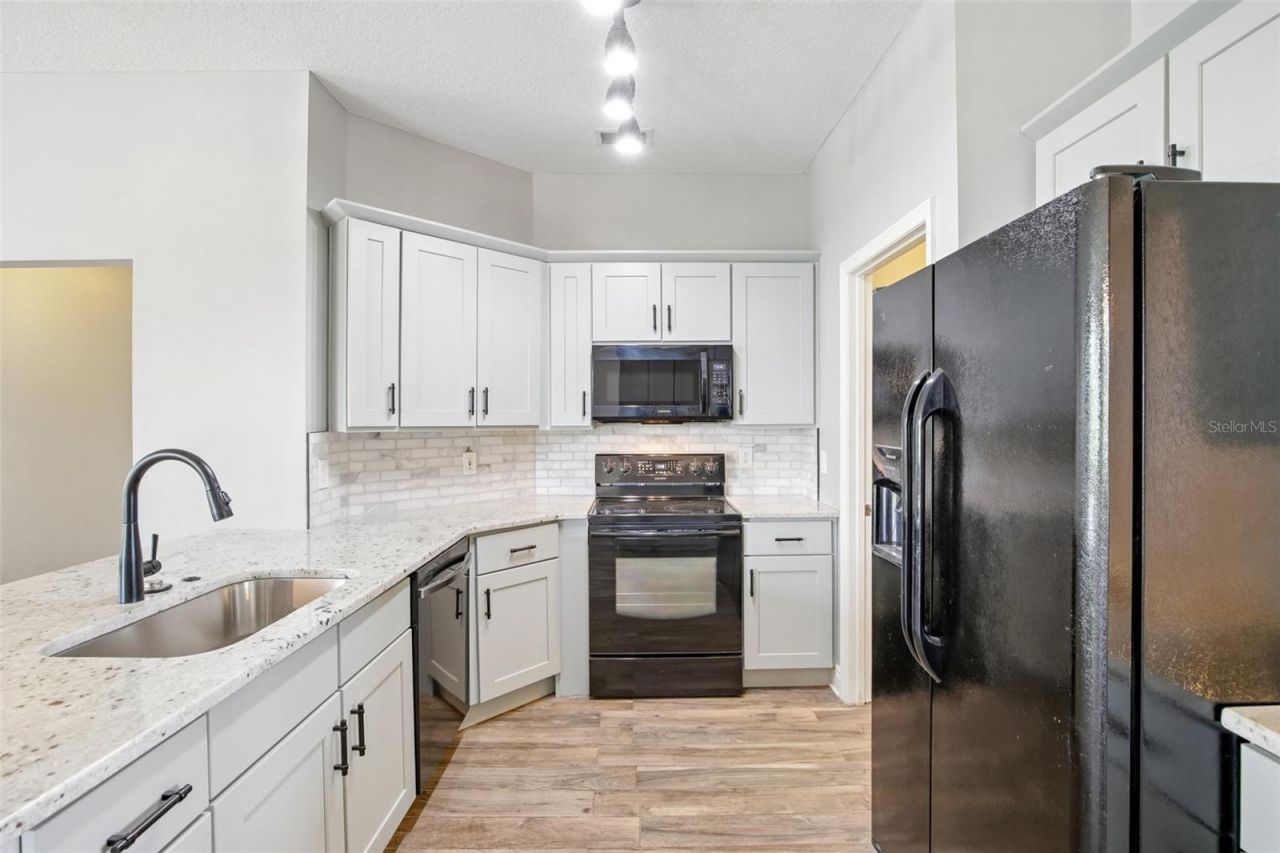 8908 71st Avenue E, Palmetto, FL 34221 Photo