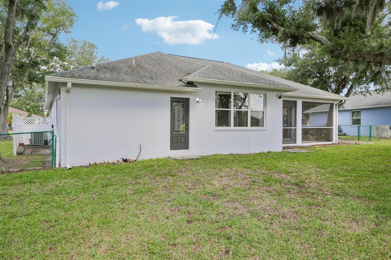 8908 71st Avenue E, Palmetto, FL 34221 Photo