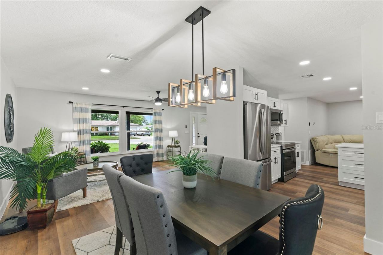 119 W Hillcrest Street , Altamonte Springs, FL 32714 Photo