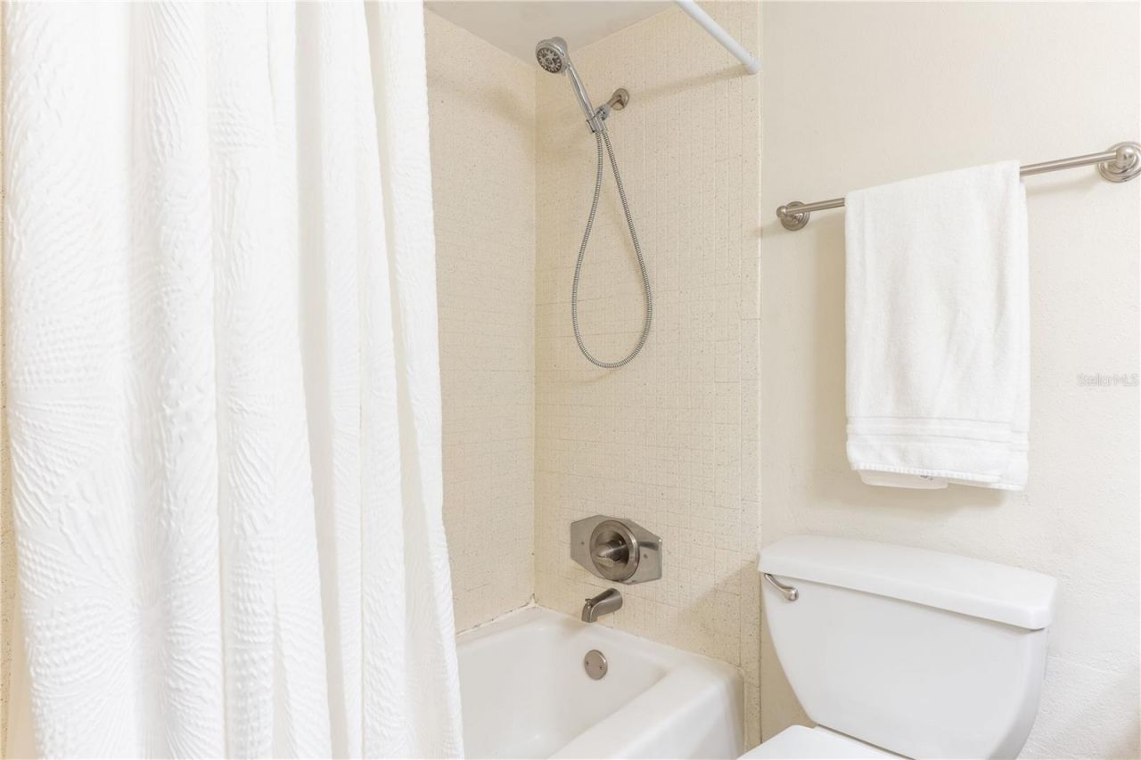 507 NW 39th Road , Unit 132, Gainesville, FL 32607 Photo
