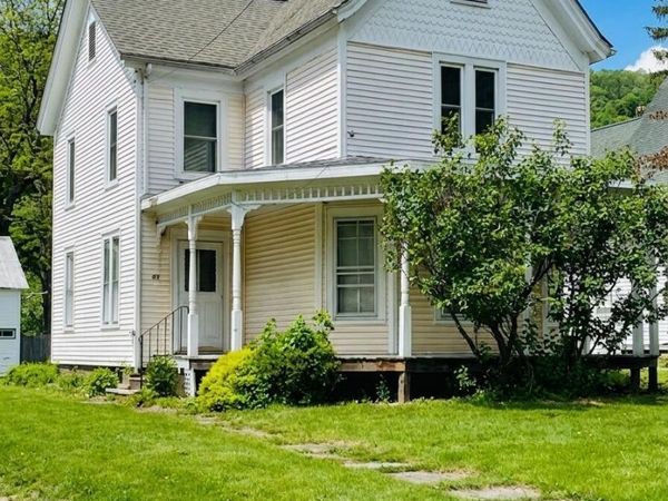 25 Church Street, Phoenicia, NY 12464
