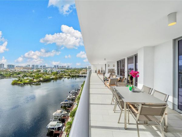 1180 N Federal Hwy , Unit 1002, Fort Lauderdale, FL 33304
