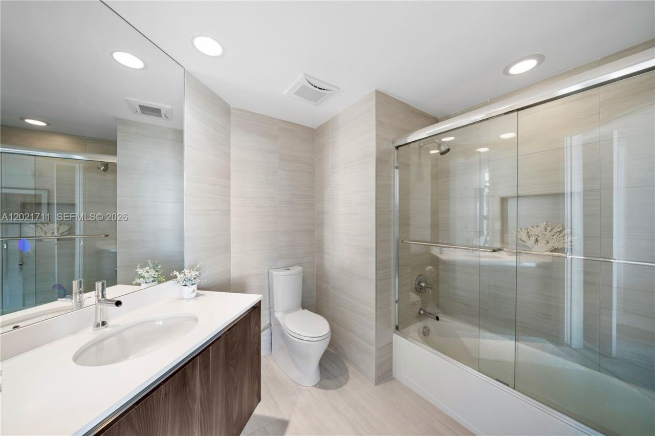 1180 N Federal Hwy , Unit 1002, Fort Lauderdale, FL 33304 Photo