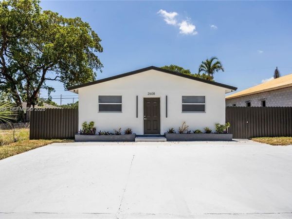 2608 NW 3rd St, Pompano Beach, FL 33069