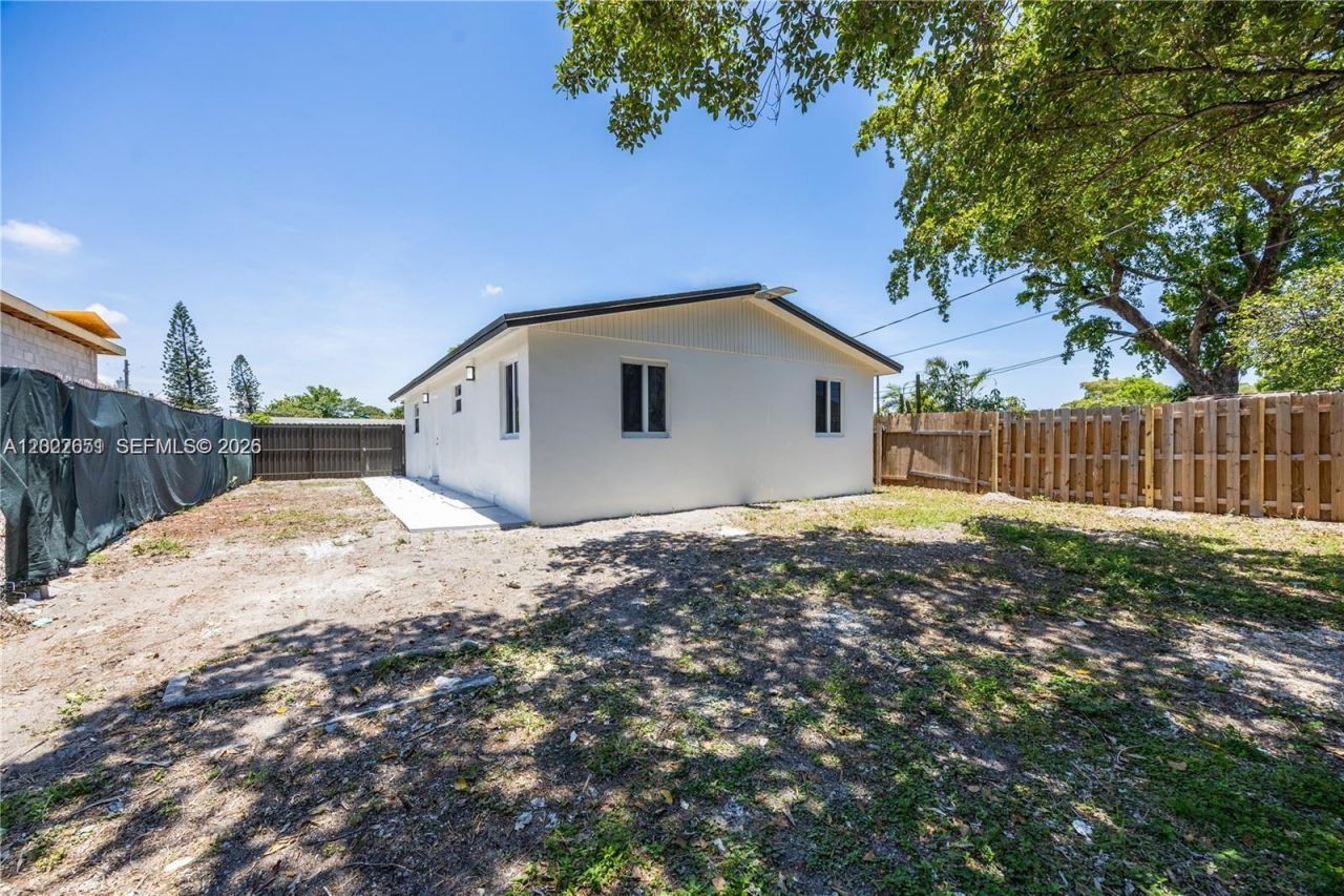 2608 NW 3rd St, Pompano Beach, FL 33069 Photo