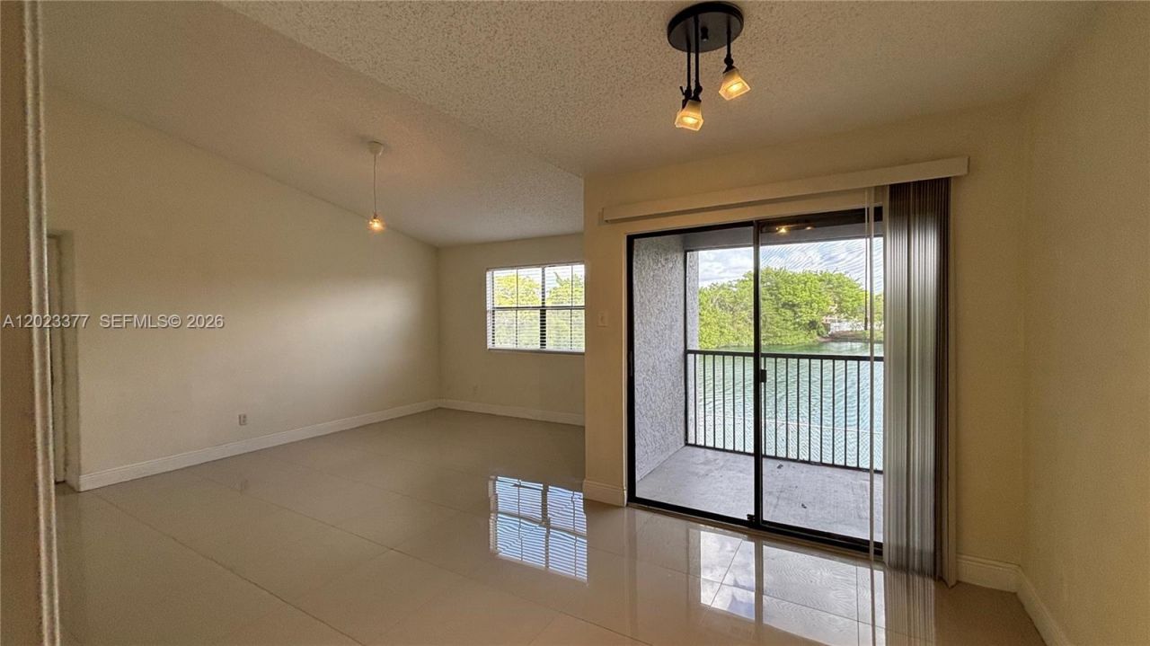 15077 SW 103rd Ter , Unit 8210, Miami, FL 33196 Photo