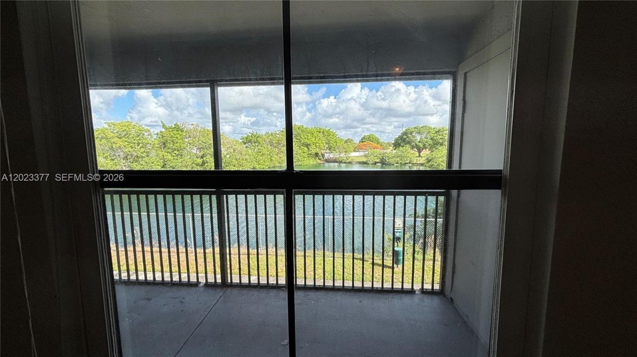 15077 SW 103rd Ter , Unit 8210, Miami, FL 33196 Photo