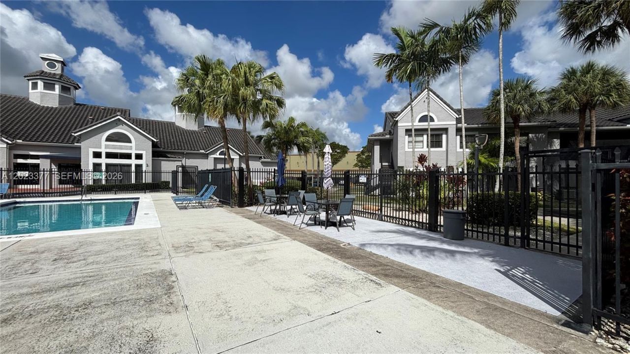 15077 SW 103rd Ter , Unit 8210, Miami, FL 33196 Photo