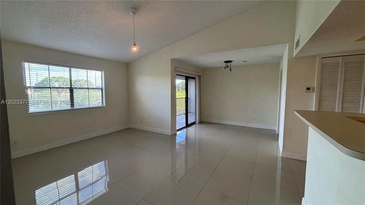 15077 SW 103rd Ter , Unit 8210, Miami, FL 33196 Photo