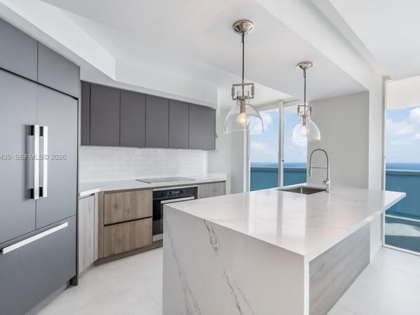 6301 Collins Ave , Unit 2502, Miami Beach, FL 33141