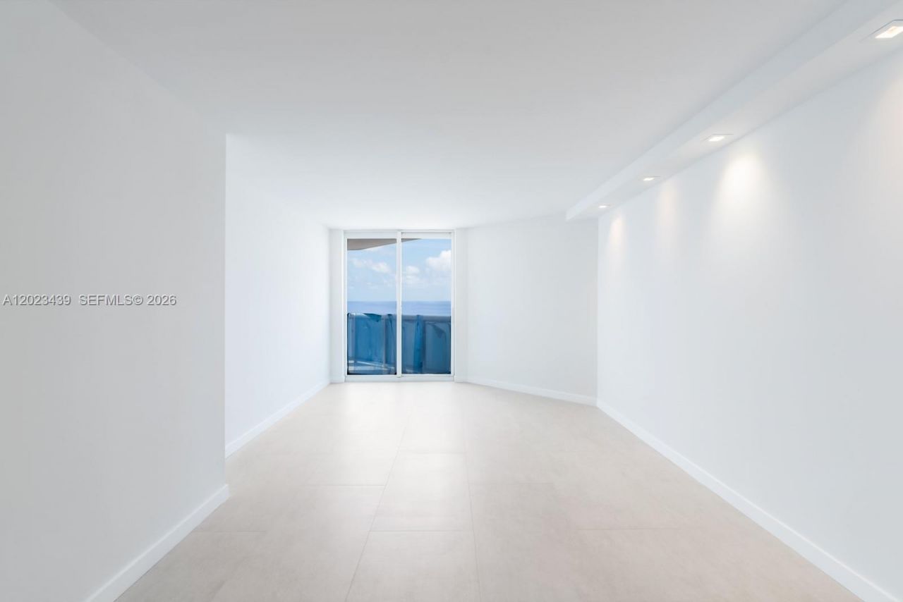6301 Collins Ave , Unit 2502, Miami Beach, FL 33141 Photo