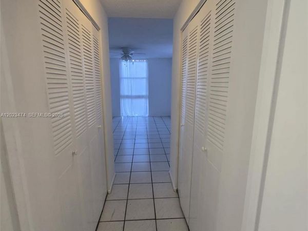16950 W Dixie Hwy , Unit B320, North Miami Beach, FL 33160
