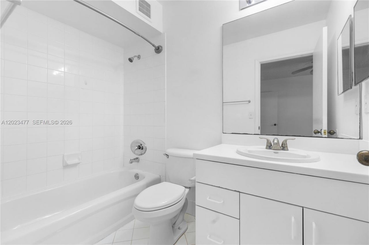 3818 San Simeon Cir, Weston, FL 33331 Photo