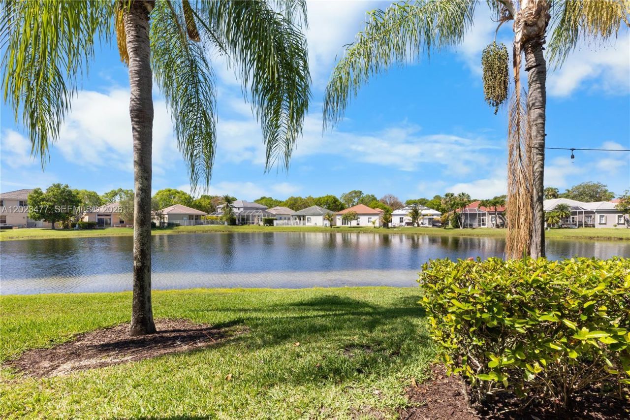 3818 San Simeon Cir, Weston, FL 33331 Photo