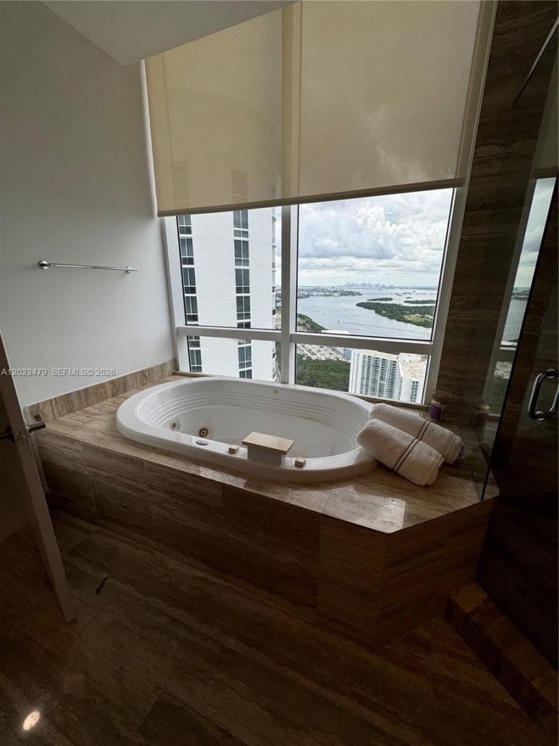 16001 Collins Ave , Unit 4006, Sunny Isles Beach, FL 33160 Photo