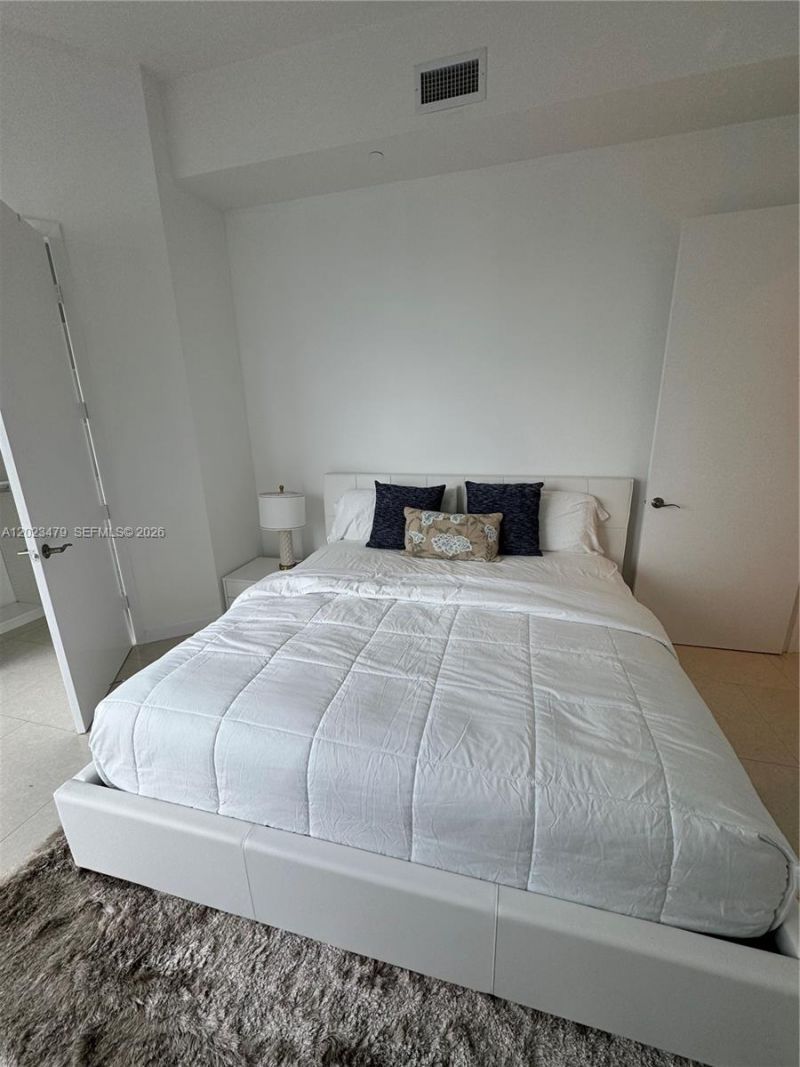 16001 Collins Ave , Unit 4006, Sunny Isles Beach, FL 33160 Photo