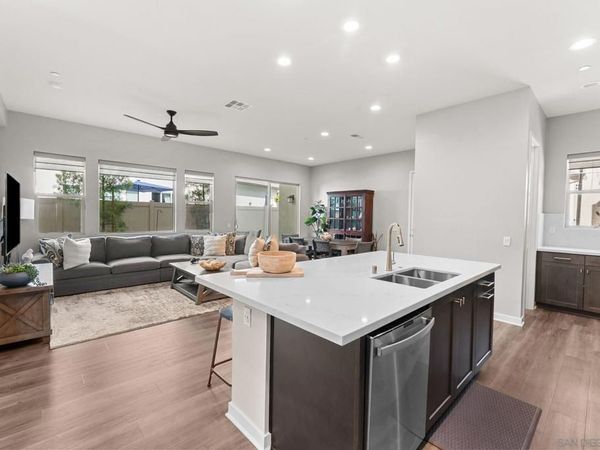 493 Village Greens Way, San Marcos, CA 92078